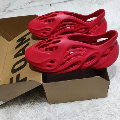 China 2021 Oct Newest Fashion Trend Eva Slide RNNR Designer Beach Sandal Yeezy Mineral Blue Vermilion Slippers 36-46 For Woman Man Kid for sale