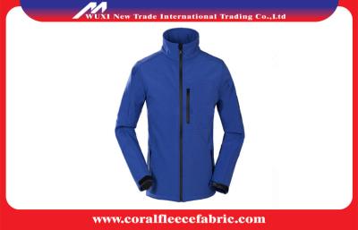 China Oversize Windproof Outdoor Soft Shell Mens Outdoor Jackets with 100% Polyester for sale