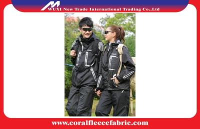 China Quick Dry Mens Outdoor Jackets With Warm Removable Bladder , Mens Outdoor Wear for sale