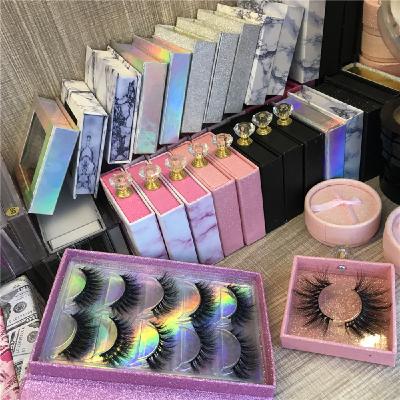 China Different Feather Vendors Feather Eyelashes Lashese With Case 25mm Private Label Mink Eyelash Free Shipping for sale