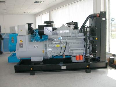 China 3 wassergekühlter Genset Dieselgenerator der Phasen-50kw, Perkins-Maschinen-Generator zu verkaufen