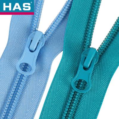 China Two Way Coil Separating Zipper Eco Friendly Heavy Duty Zippers For Tents for sale