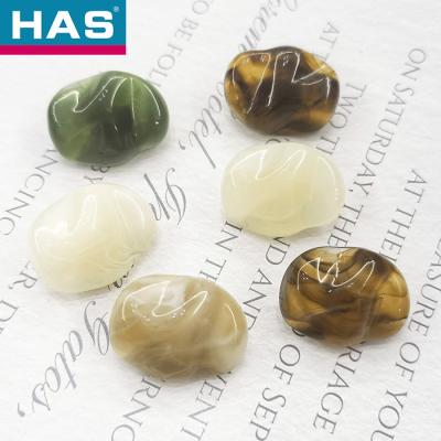 China Non Toxic Plastic Buttons 18mm Decorative Buttons For Sewing for sale