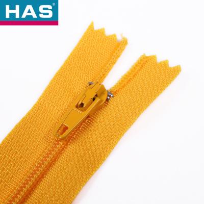 Cina Serratura automatica # 3 Zipper a bobina di nylon arancione 12 pollici zipper invisibile chiuso in vendita