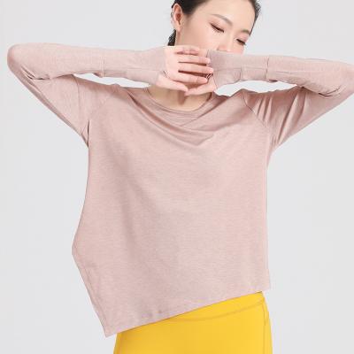 China New Arrival Breathable European Style Running Sports Yoga Loose Sheathed Quick Dry Long Top Wear For Women for sale