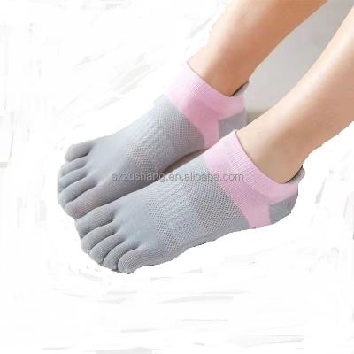 China Frendly Breathable Sporty Eco Toe Socks Women Fashion Candy Color Five Finger Socks Comfortable Cotton Casual Toe Bumps Breathable Soft Ankle Socks for sale