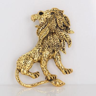 China Fashionable Hot Wholesale Promotional Alloy Jewelry Wholesale Sellers Animal Gold Lion Men Brooch Silver YK Gift for sale