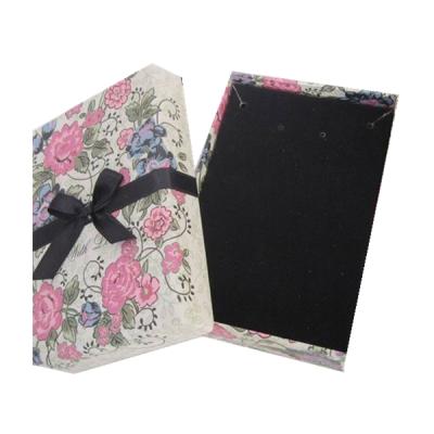 China Cardboard Velvet Jewelry Box Jewelry Packaging Box for sale