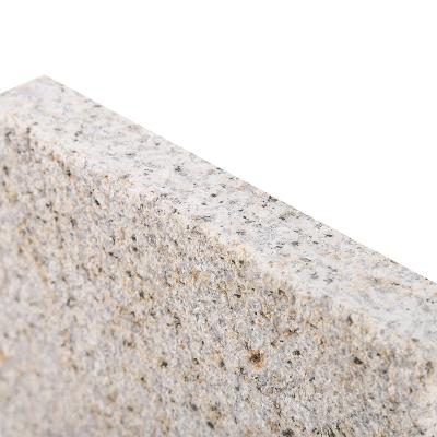 China Traditional Hot Popular Top Quality Yellow Natural Stone Granite Bush Hammered G682 for sale