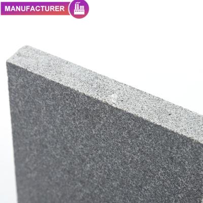 China Outdoor Ubin Batu Alam Split Face Granite 10X10 Traditional Granite Paving Tile for sale