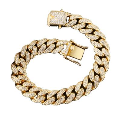 China 2022 Environmentally Friendly New Design Moissanite Iced Out Bracelet Silver Gold Plated Cuban Link Chain Diamond Bracelet For Men for sale