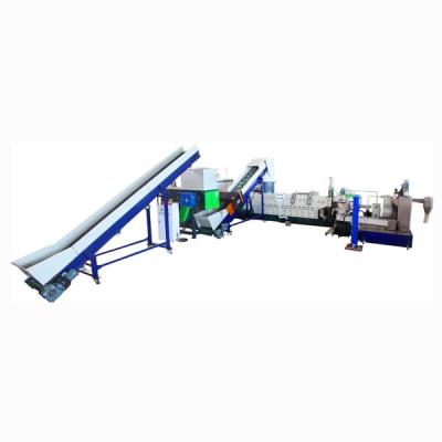 China Máquina de reciclaje de pelletización de plástico horizontal de dos etapas con compactador de cortador en venta