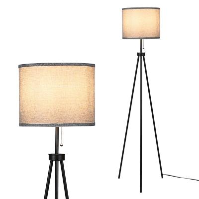 China Modern Desk Pull Switch Tripod Floor Lamp Design Standing Light With Canvas Lampshade for sale