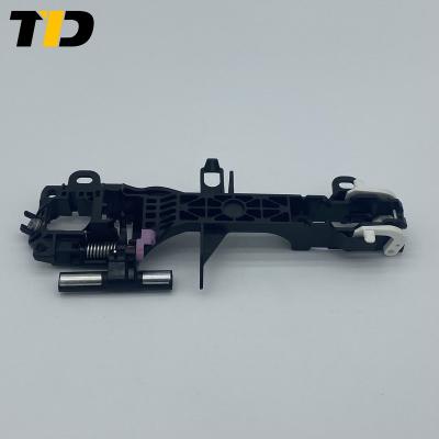 China Specially Authorized IP 69201-0R040 Handle Base For Toyota Highlander 69202-0R040 for sale