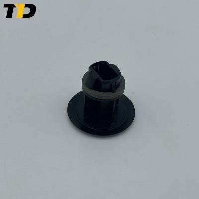 China Automobile Body Parts 90467-22015 Rocker Mount Clip Toyota For Corolla 90467-22015 for sale