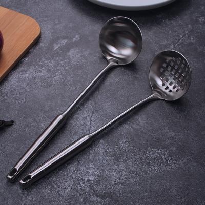 China High Quality Sustainable Metal Soup Scoop Strainer Long Handle 304 Stainless Steel Hot Pot Serving Spoon for sale