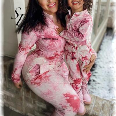 China New Customized Breathable Matching Mommy And Me Casual Tie Dye Suits Parent-child Wear Tie Dye Mother And Daughter Clothing for sale