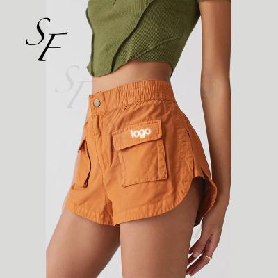 China custom Anti-wrinkle summer woman pants shorts street wear hip hop sports casual split edge utility shorts with wide pockets for sale