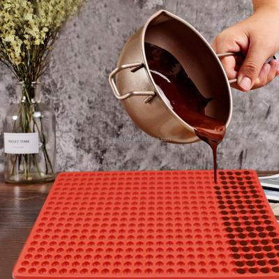 China Round Cake Viable Non-Stick Half Mold Silicone Chocolate Silicone Cake Baking Mold for sale