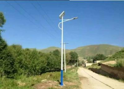 China Antirost galvanisierte Straßen-Lichtmast-Lampen-hohe Mast-Flutlichtbeleuchtung Polen zu verkaufen