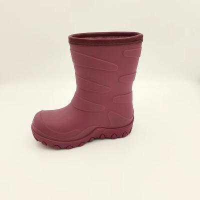 China Fashion trend rain boots for sale