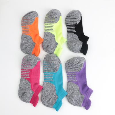 China Athletic Cotton Breathable Comfortable Combed Arch Support Custom Design Ankle Sport Socks for sale