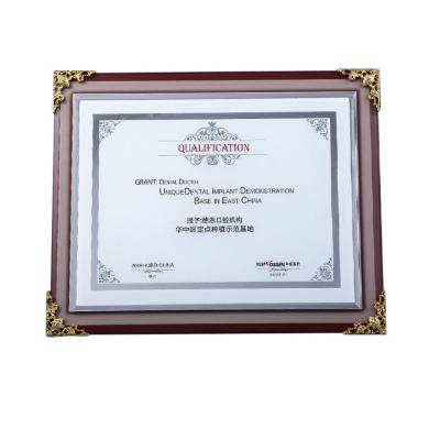 China Wooden Medals Tray Corporate Wooden Authorized Creative Custom Honorary Gold Edge Certificate Plaques Package for sale