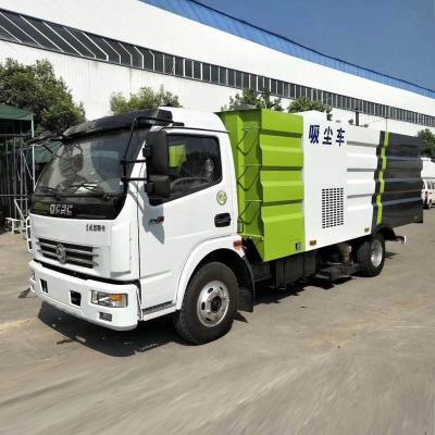 Chine Camion d'assainissement Dongfeng 5000L Camion d'absorption de poussière sous vide à vendre