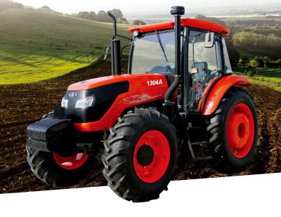 China 4WD FMD1304 wiellachtige landbouwtractor met cabine voor ploegen Te koop