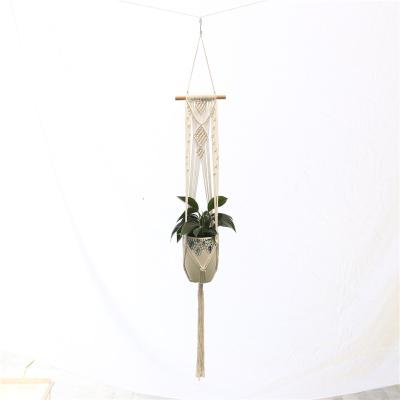 China Handmade Hanging Planter Macrame Cotton Plant Basket Macrame Home Decor Hanging Planters Planting Pots for sale