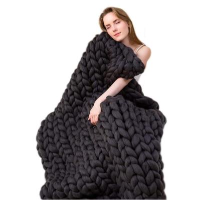 China Therapy Stock Premium Quality Chunky Knitted Throw Blanket Super Soft For Winter for sale