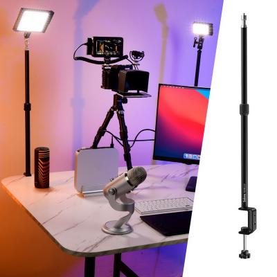 China Lightweight Adjustable Aluminum Alloy Selens Clip Stand 65cm Table Table Mount Lighting Monopod with 1/4 Screw Adapter for Live Streaming Studio for sale