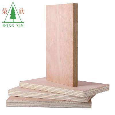 China Chinese China Guangxi CDX Formwork Production Cheap Basswood Lamin Veneer Birch Plywood UV for sale