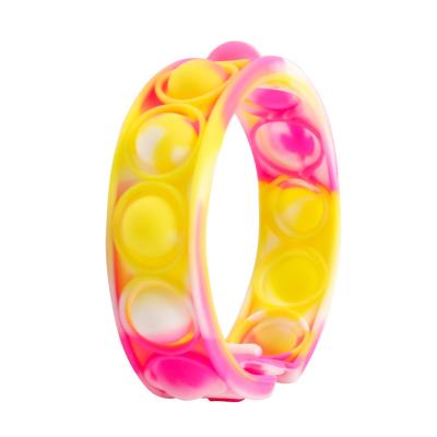 China Hot Selling Silicone Amazon Wristband Autism Wiggle Sensory Toys Wiggle Wristband for sale