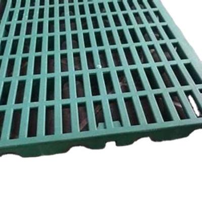 China Factory Direct Sale Eco-friendly Type New Animal Husbandry Equipment Pig Plastic Slat Flooring For Farm for sale