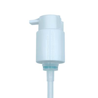 China High quality non refillable shiny cosmetic packaging 24/410 1.5cc plastic lotion pump with clip lock for sale