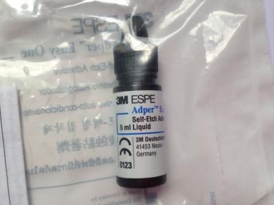 Chine Adhésif facile dentaire d'Auto-Gravure à l'eau forte de 3M ESPE Adper™ de matériau composite un (85010) à vendre