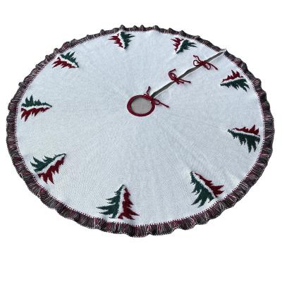 China Decorative Christmas Tree Skirt Christmas Knit Tree Skirt Embroidery Decorative Christmas Tree Skirt for sale