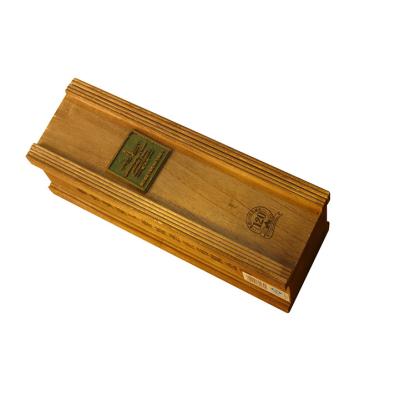 China Hot Sale High Quality Recyclable Wooden Champagne Carrying Box Customized Gift for sale