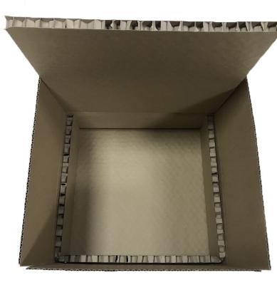 China Biodegradable Cold Chain Box Insulated Box With Food Grade Oil Coated Internal Waterproof For Jelly Dispensing 100% Recycled Seafood/Meat for sale