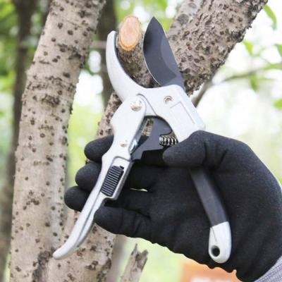 China Anti-Slip Handle Garden Grafting Tool Bypass Shears Garden Plant Branch Cutting Scissors for sale