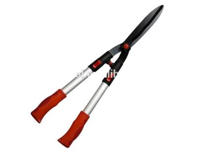 China Anti-skid Telescopic Handle Anvil Bypass Lopper Long Extend Handle Tree Branch Shears Pruner Grass Hedge Shear for sale