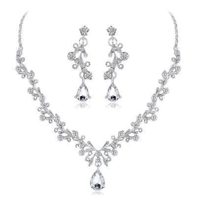 China Trendy Simple Cubic Bridal Alloy Necklace Women Stone Zircon Necklace Earring Pendant Set Crystal Necklace Jewelry Set Luxury for sale