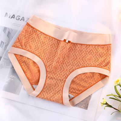 China Hippie Lace Cotton Briefs Breathable Panties Antibacterial Comfortable Ripe Classic Waist Mid Slip Set For Women for sale