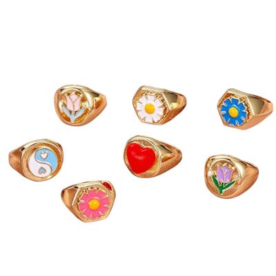 China Trendy Cute Daisy Tulip Enamel Ring Metal Gold Heart Shaped Yin And Yang Ring Ladies Jewelry for sale