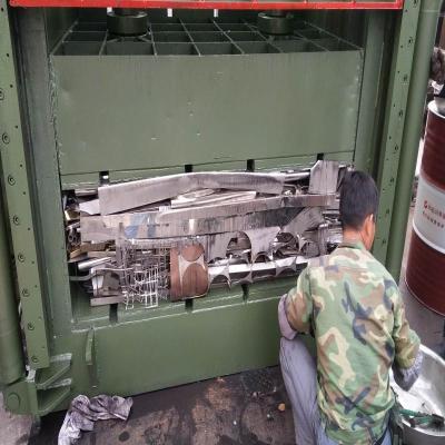 China Vertical scrap metal steel copper aluminum baler Vertical Aluminum Baler Press for sale