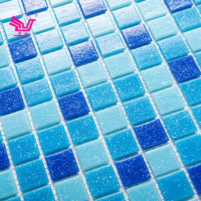 China Modern Hot Melt Glass Mosaic Square Mixed White Blue Mosaic Tiles Outdoor Swimming Pool Mosaic for sale