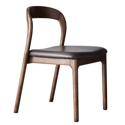 China Modern Bent Backrest Solid Wood Stackable Leather Upholstered Dining Chair with Curved Backrest Design for sale