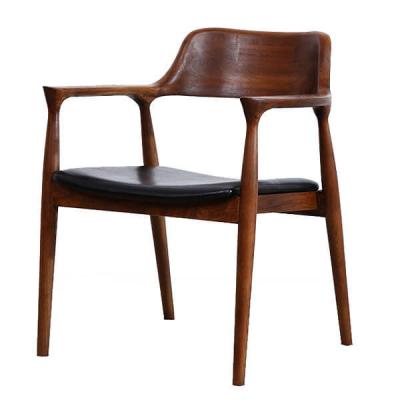 China Madera sólida Nórdica elegante restaurante antiguo sillones bajos sillas de comedor de cuero tejido sillas de comedor para el comedor sofisticado en venta