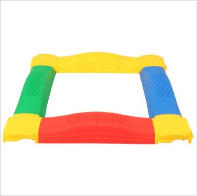 China Best Quality Eco-friendly Kids Balance Beam Plastic Toys For Child Use Outdoor Play Kids Toy Plastic Balance Bridge for sale